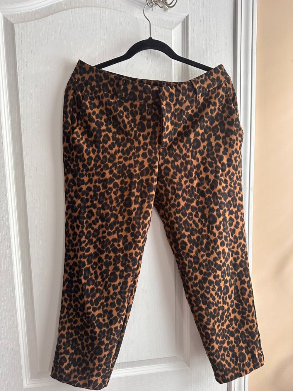 Old Navy Leopard Crop Trousers Size 8